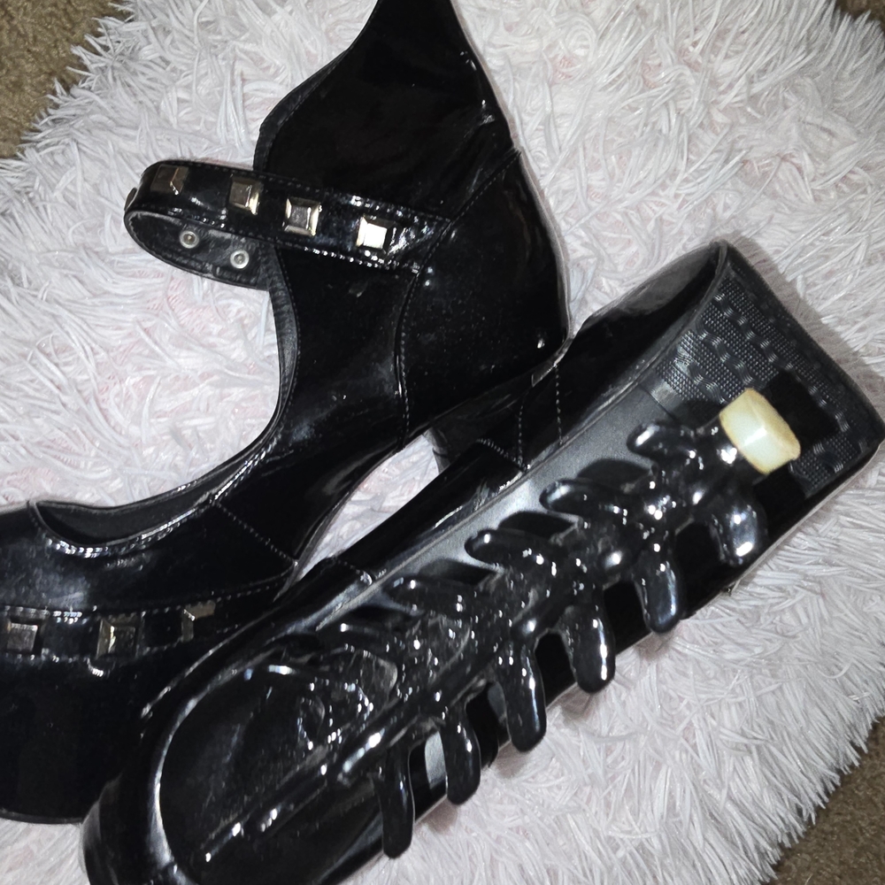 Black Leather Show Story Stelettiots Chic Black Heels with Stud Accents - Picture 9 of 11